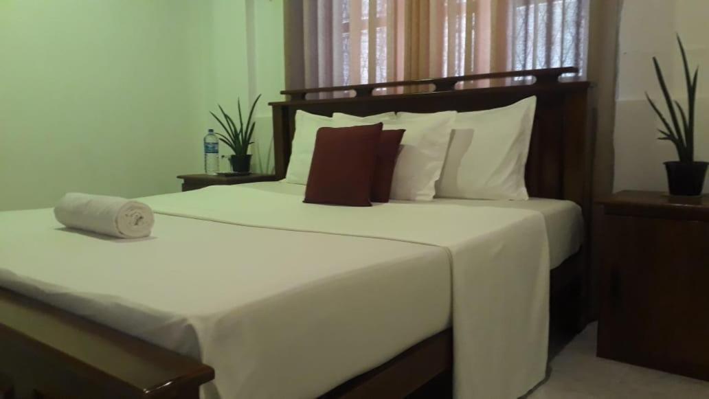 Enara Luxury Stay Katugastota Exterior foto